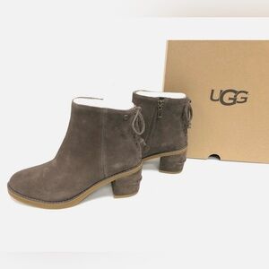 UGG Corinne Fashion Suede Block Heel Boot size 8 style number 1095793